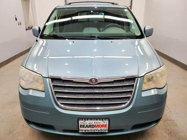 2009 chrysler town & country in dulles, virginia