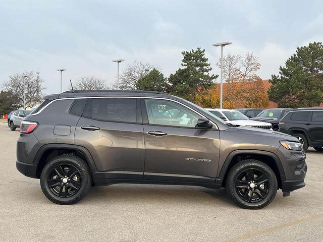 2022 jeep compass latitude