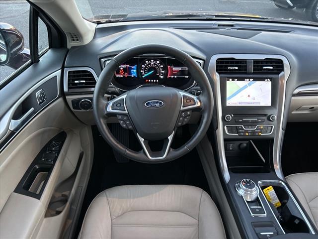 2017 ford fusion se