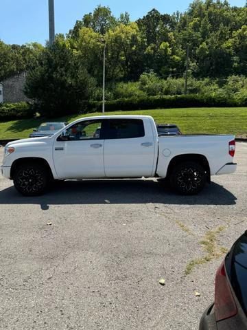 2017 toyota tundra platinum