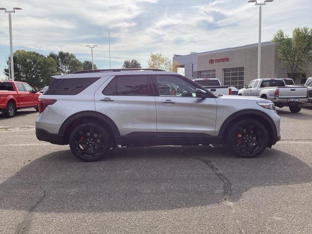 2021 ford explorer st