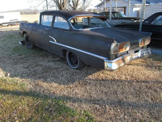 1958 ford custom tudor