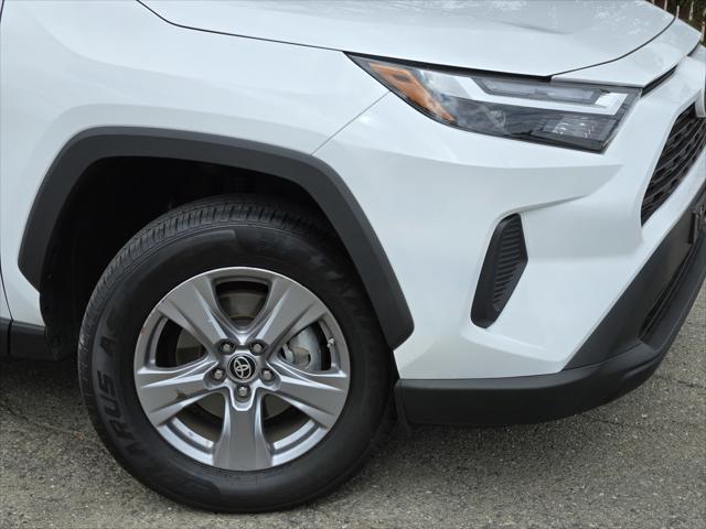 2023 toyota rav4 hybrid le