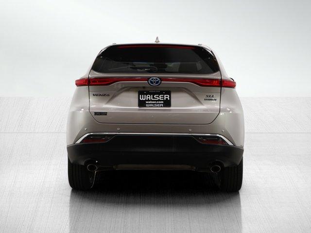 2022 toyota venza xle