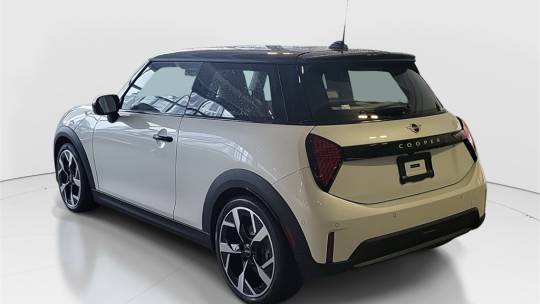 2025 Mini Hardtop