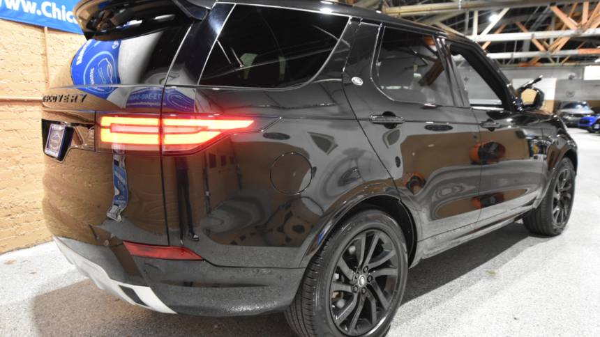 2020 land rover discovery landmark edition