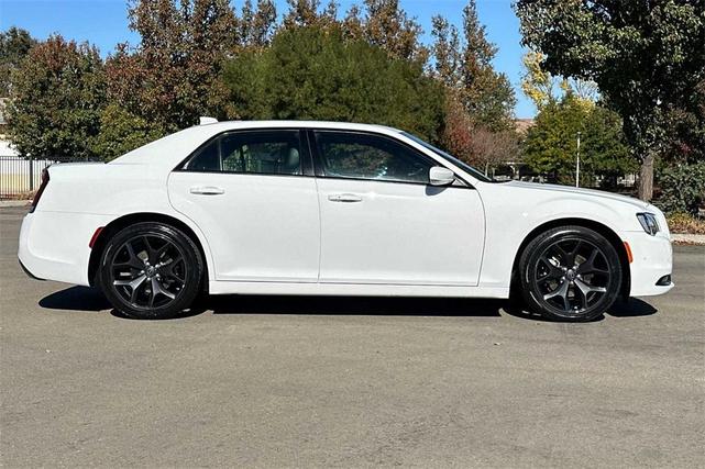 2023 chrysler 300 s