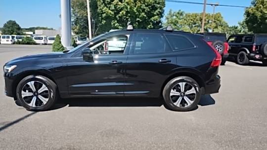 2024 volvo xc60 recharge t8 plus dark theme