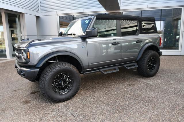 2023 ford bronco black diamond