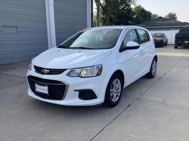 2020 chevrolet sonic fwd hatchback 1fl 5-door