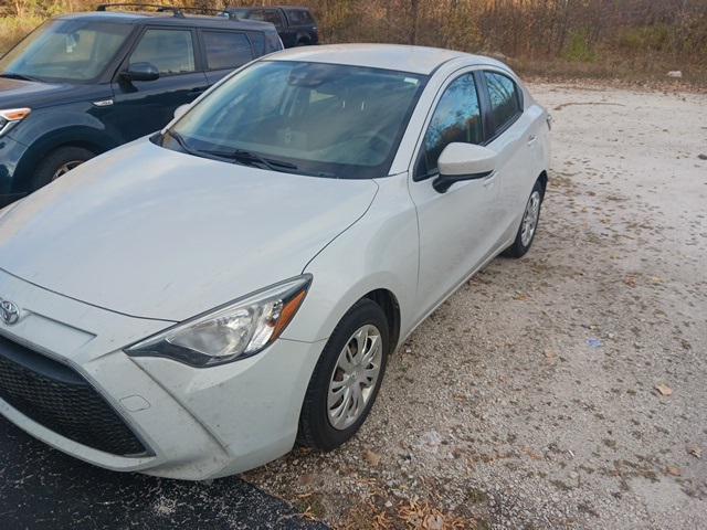 2019 toyota yaris sedan l