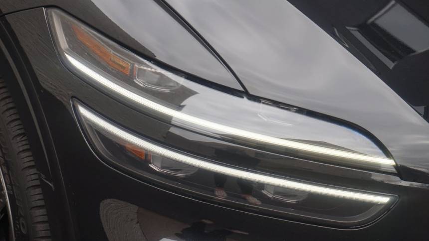 2022 genesis gv70 2.5t standard