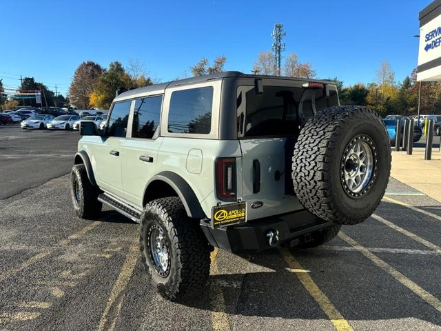 2023 ford bronco base