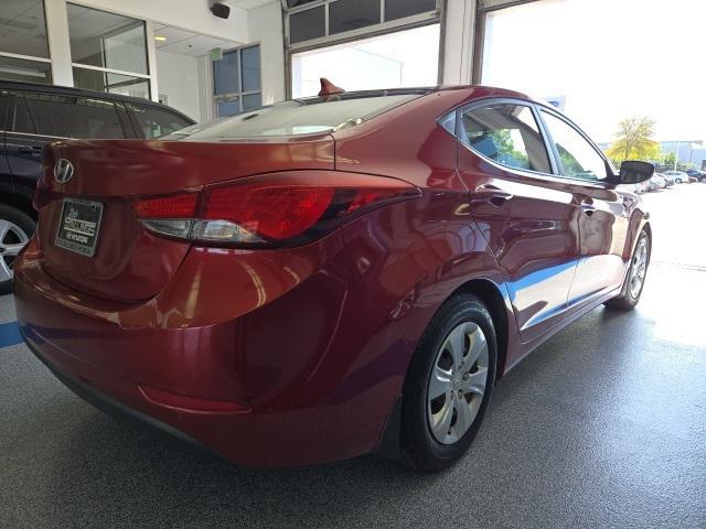 2016 hyundai elantra se