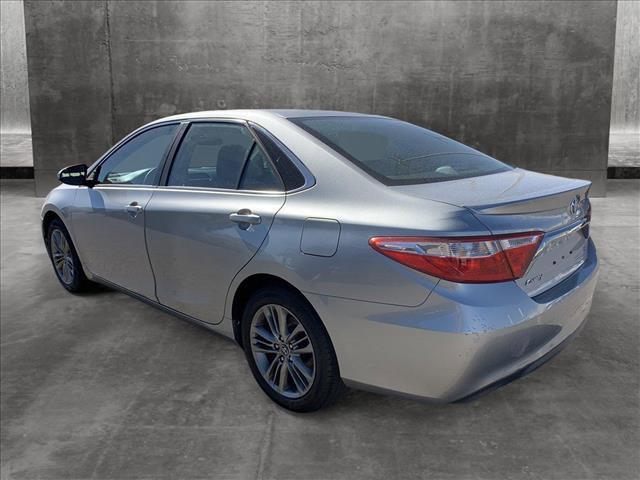 2016 toyota camry se