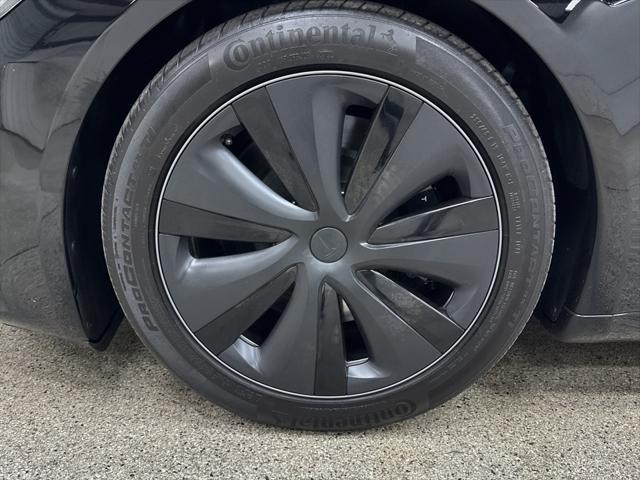 2023 tesla model s base
