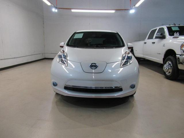 2015 nissan leaf sv
