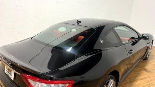 2012 maserati granturismo mc