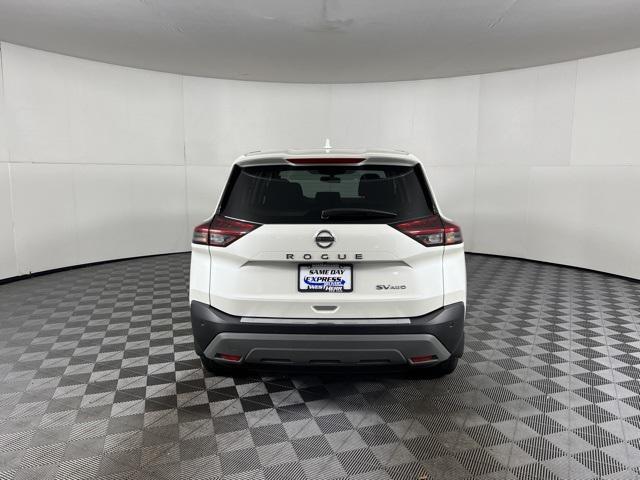 2021 nissan rogue sv