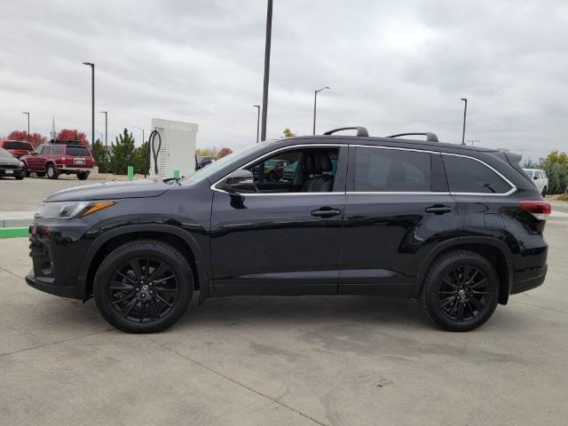 2019 toyota highlander se