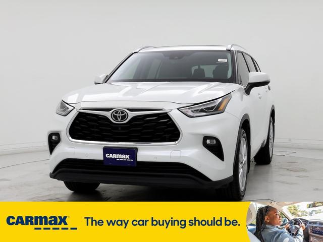 2022 toyota highlander limited