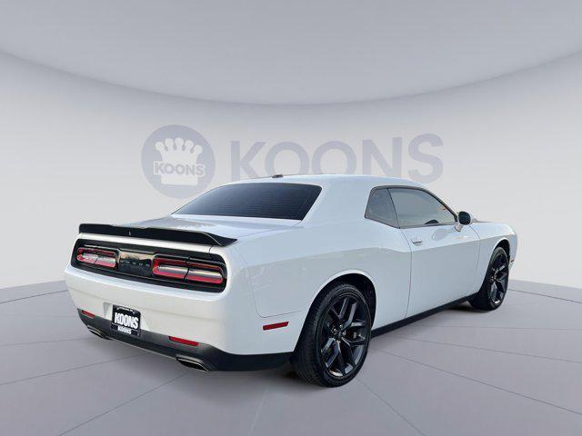 2021 dodge challenger sxt