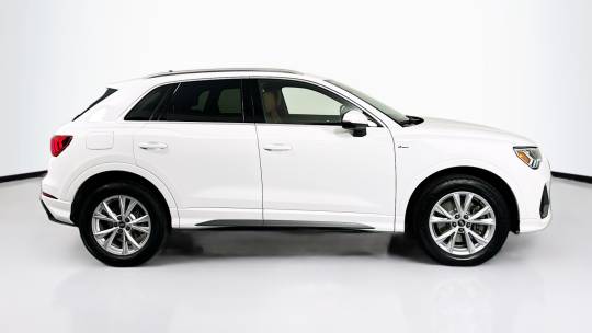 2022 Audi Q3