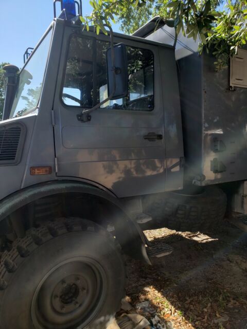 1986 mercedes benz unimog 1300l