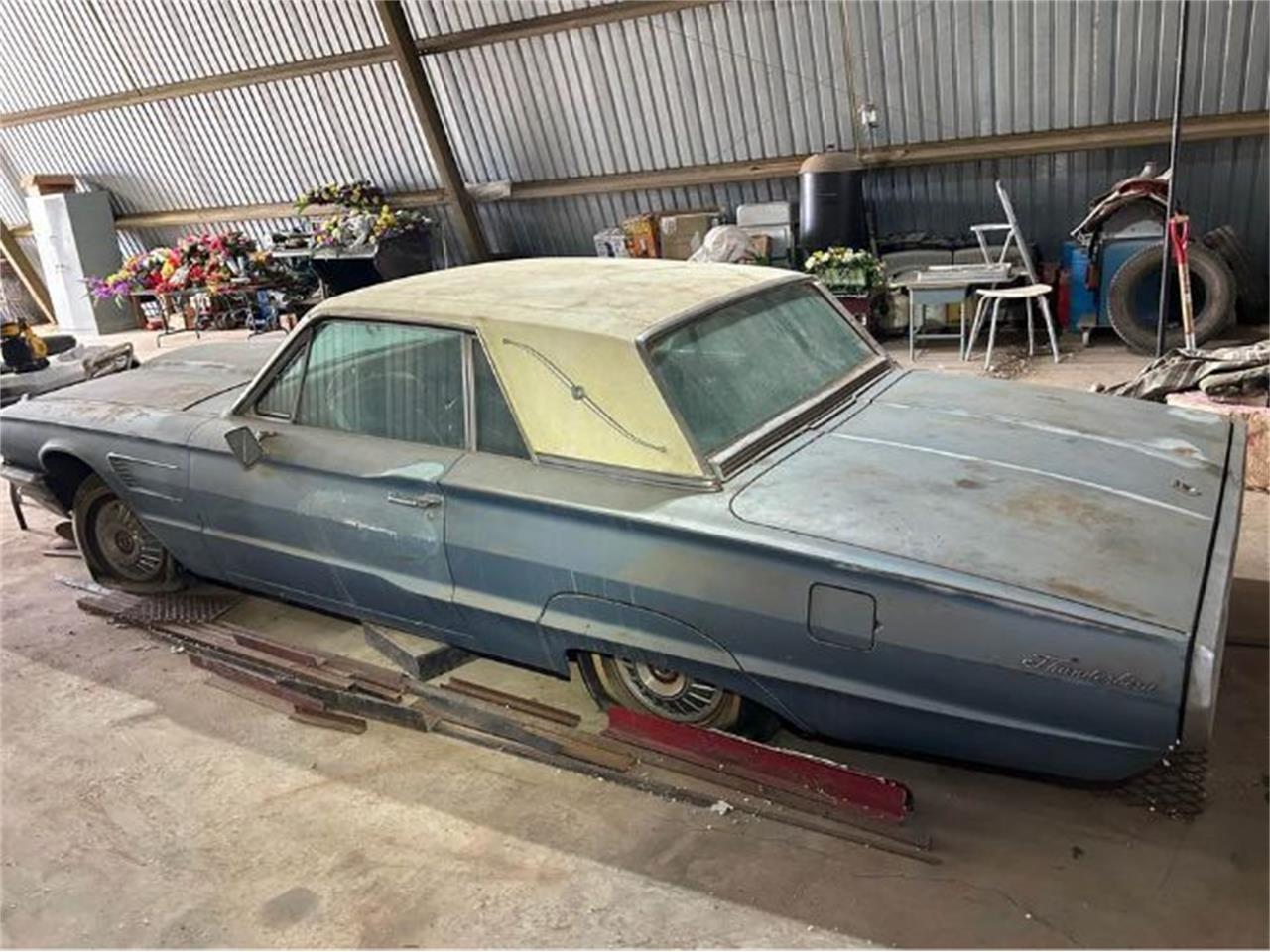 1965 ford thunderbird