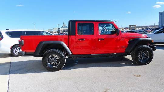2024 Jeep Gladiator