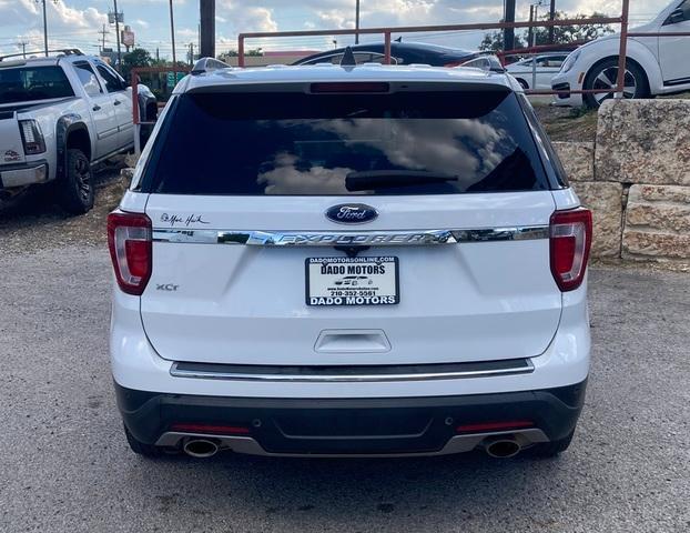 2018 ford explorer xlt