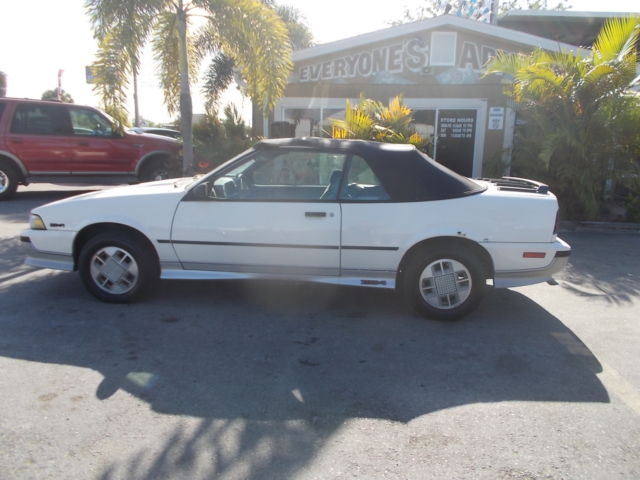 1988 chevrolet cavalier convertible z24