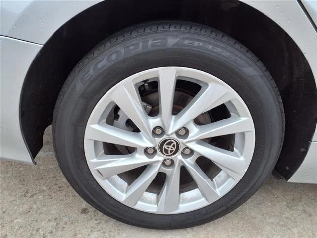 2024 toyota camry le