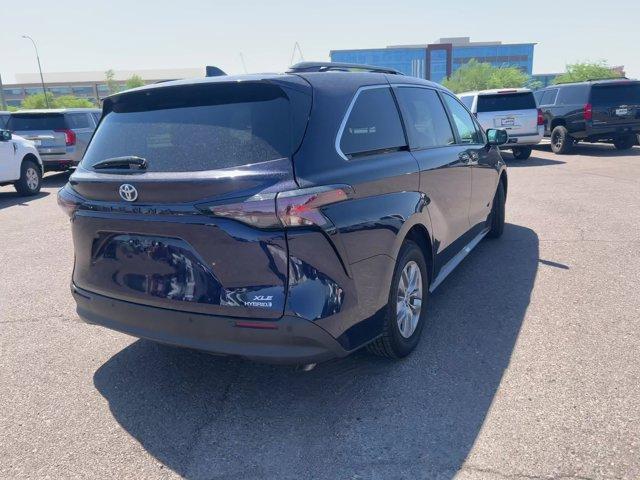 2023 toyota sienna xle