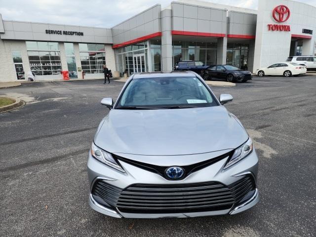 2022 toyota camry hybrid xle