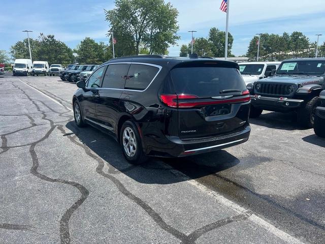 2023 chrysler pacifica limited