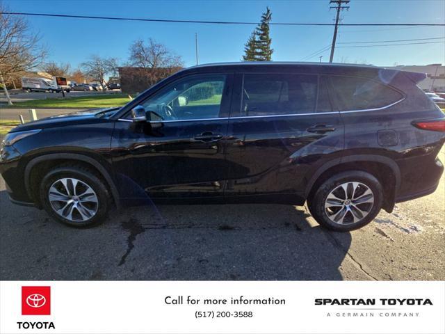 2022 toyota highlander xle