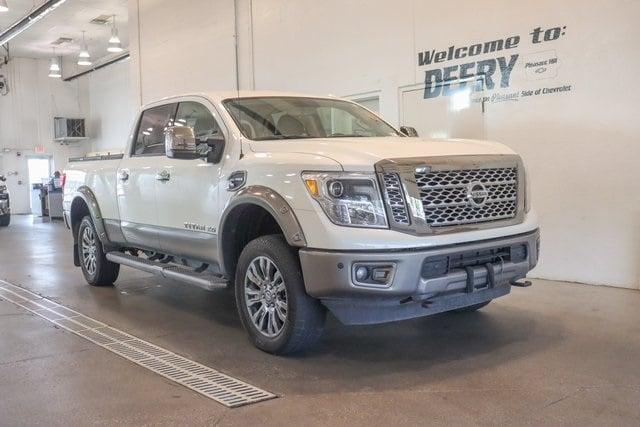 2019 nissan titan xd platinum reserve