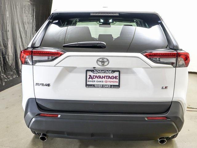 2024 toyota rav4 le