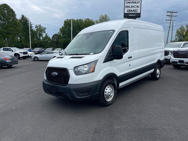 2023 ford transit-150 base