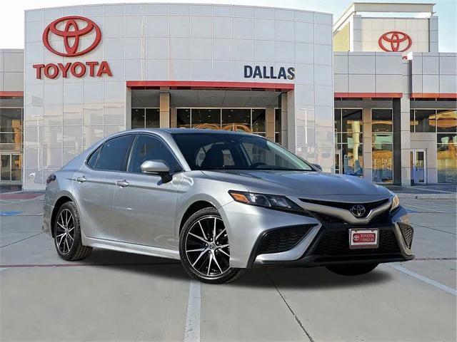 2023 toyota camry se
