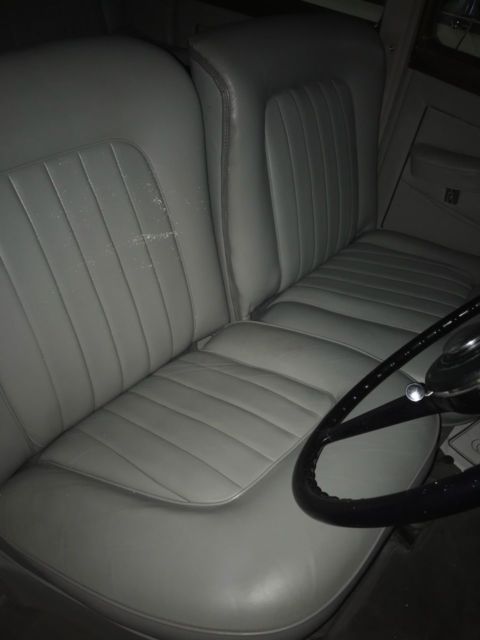 1953 bentley r type 4door