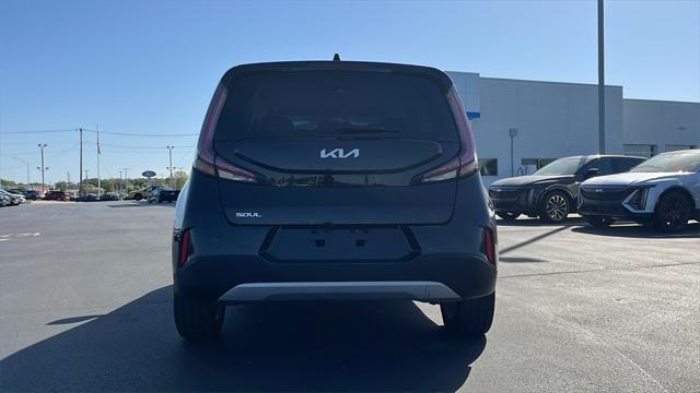 2023 kia soul lx