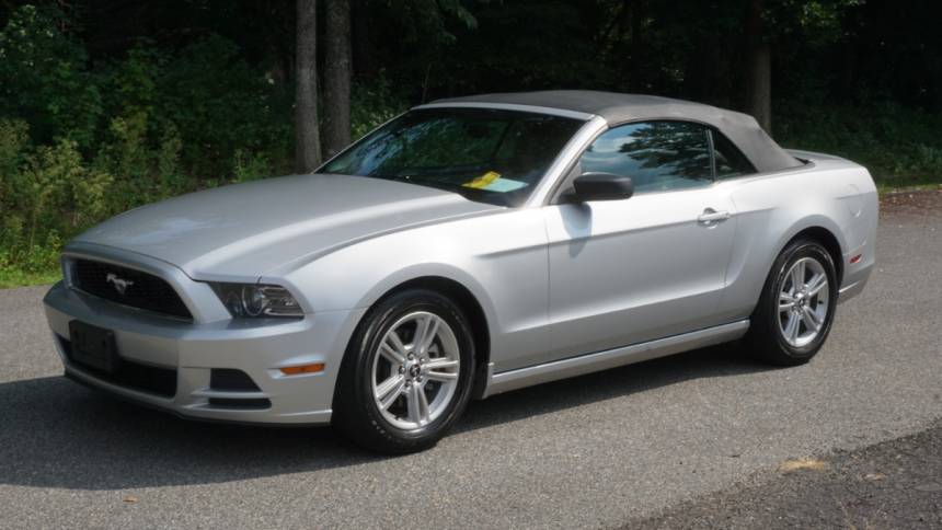 2013 ford mustang v6