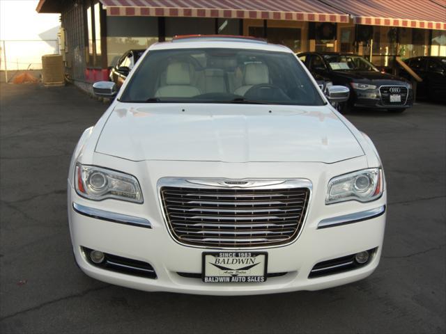 2013 chrysler 300 s