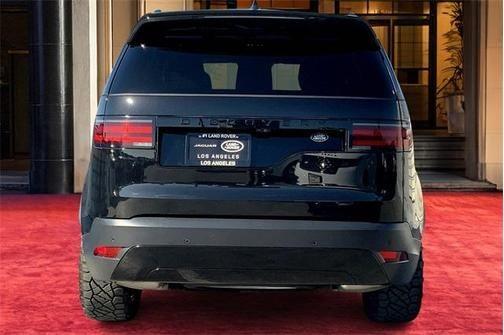 2023 land rover discovery