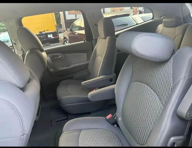 2012 chevrolet traverse lt