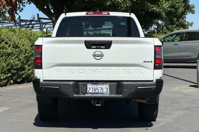 2022 nissan frontier s