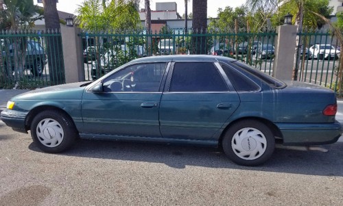 1996 ford taurus in california by owner
