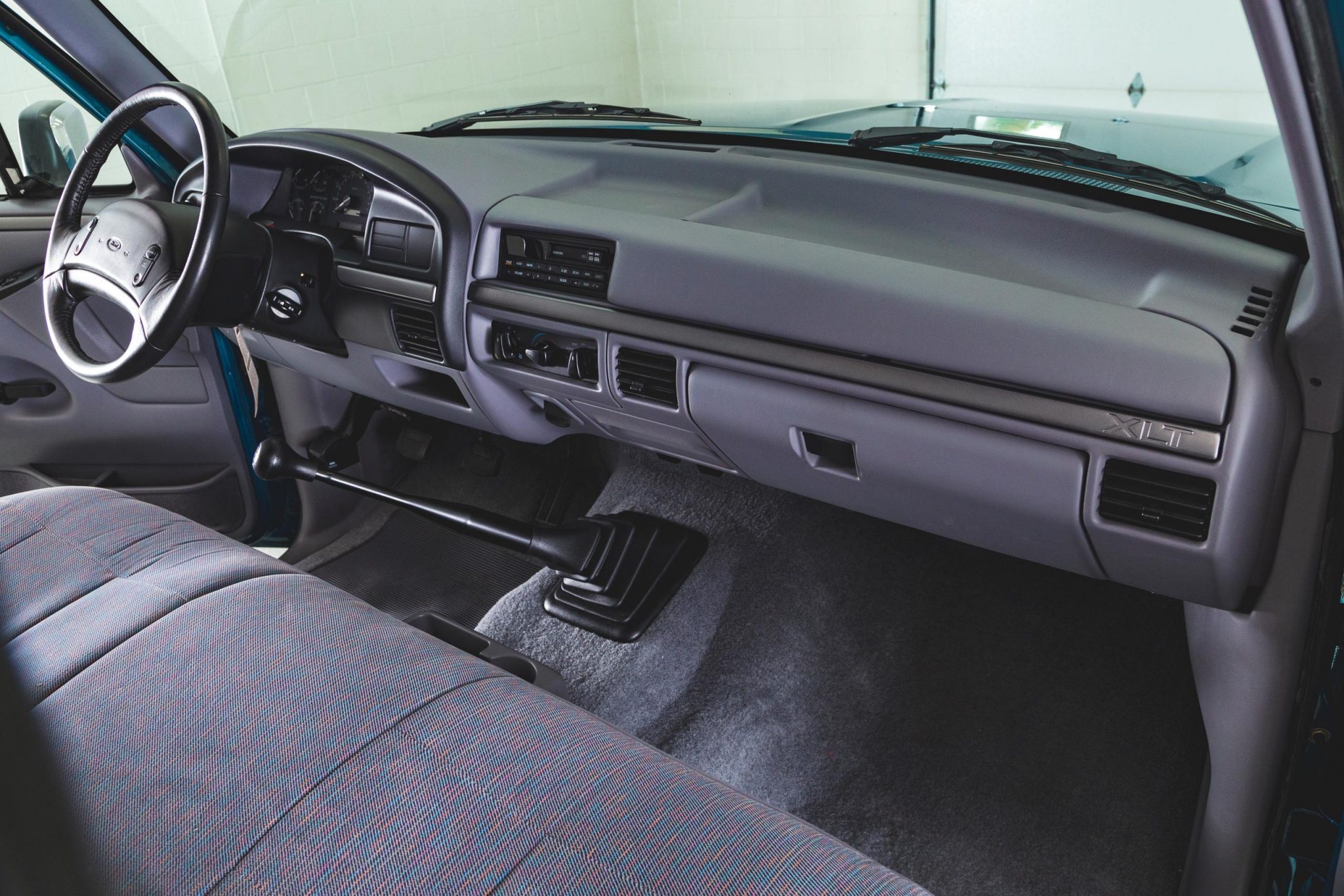 1995 ford f-250 xlt 5-speed
